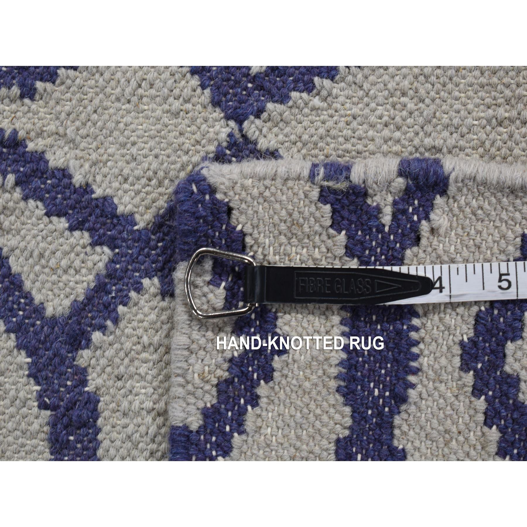 R87832%20010