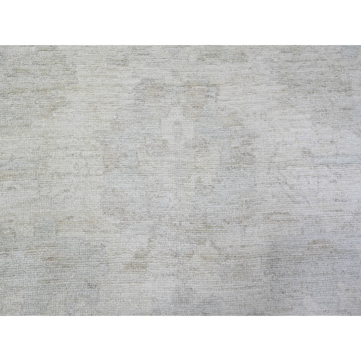R88027%20009