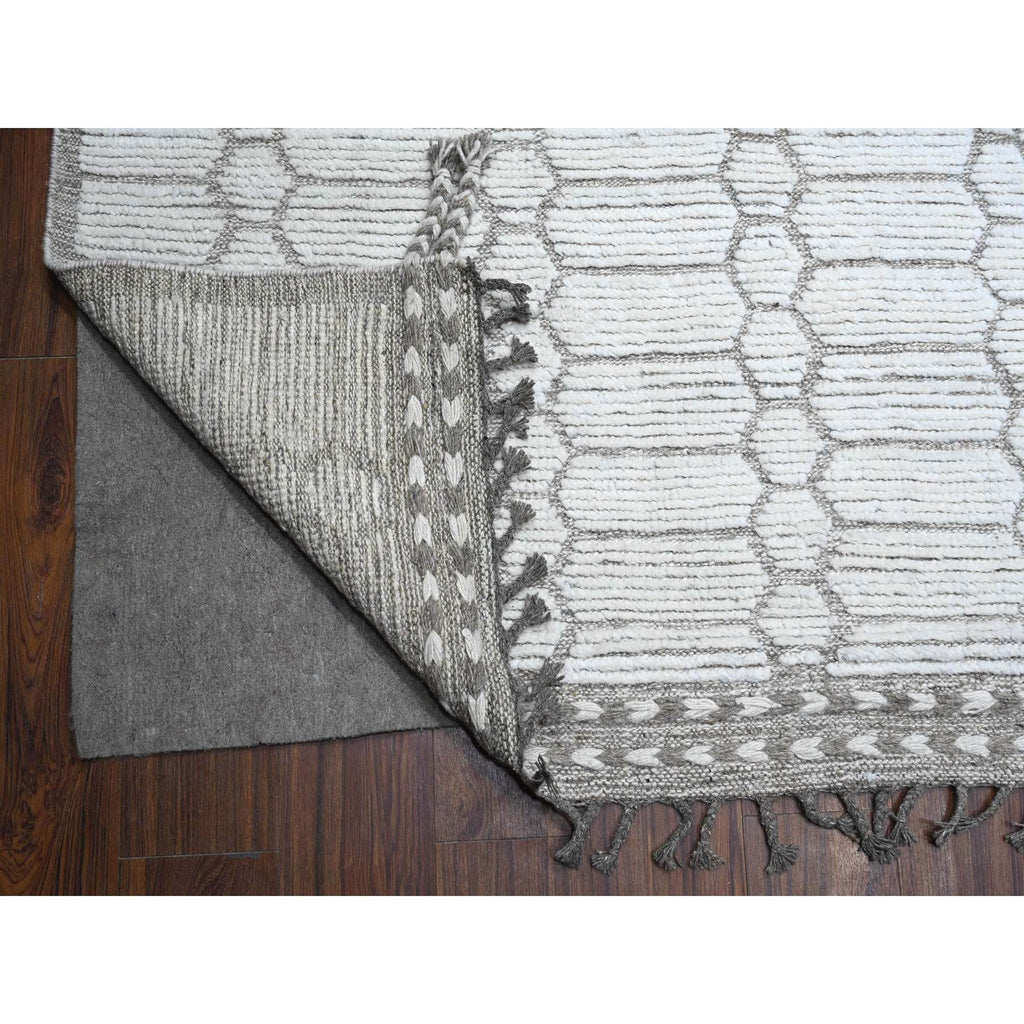 R89136%20005