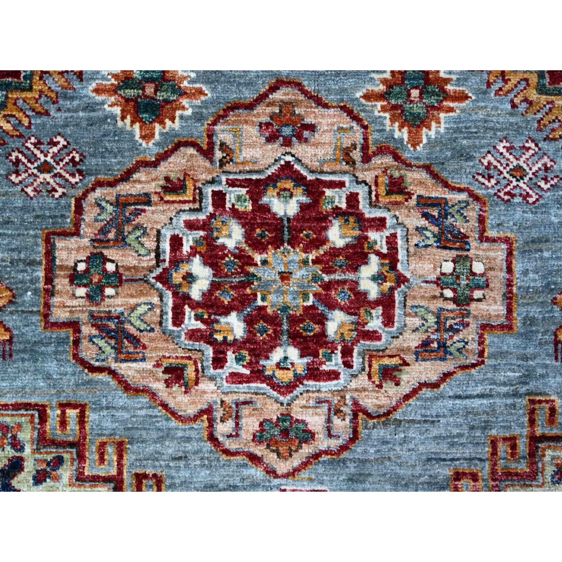 R89422%20009