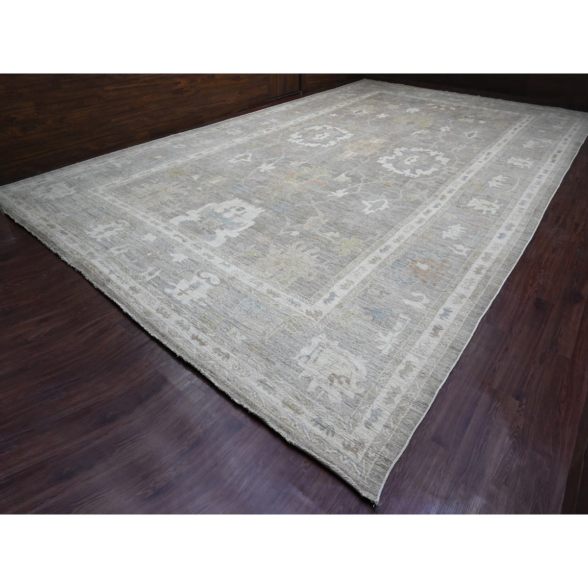 R89740%20004