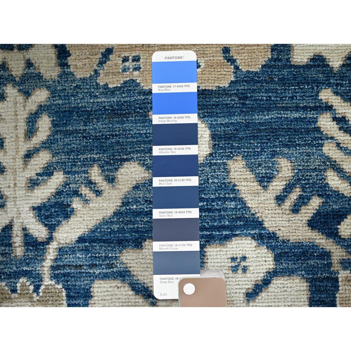 R897%20008