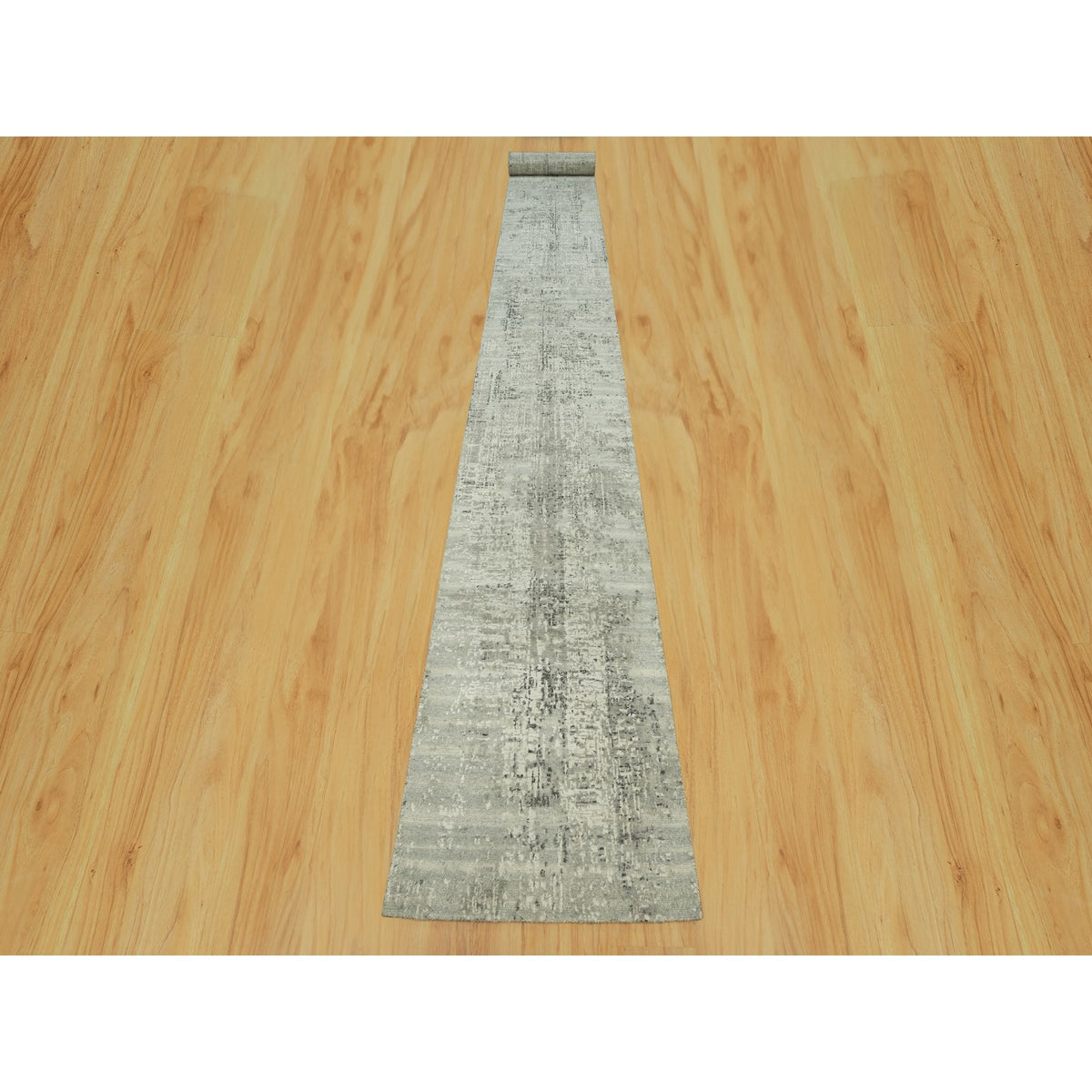 R90418%20002