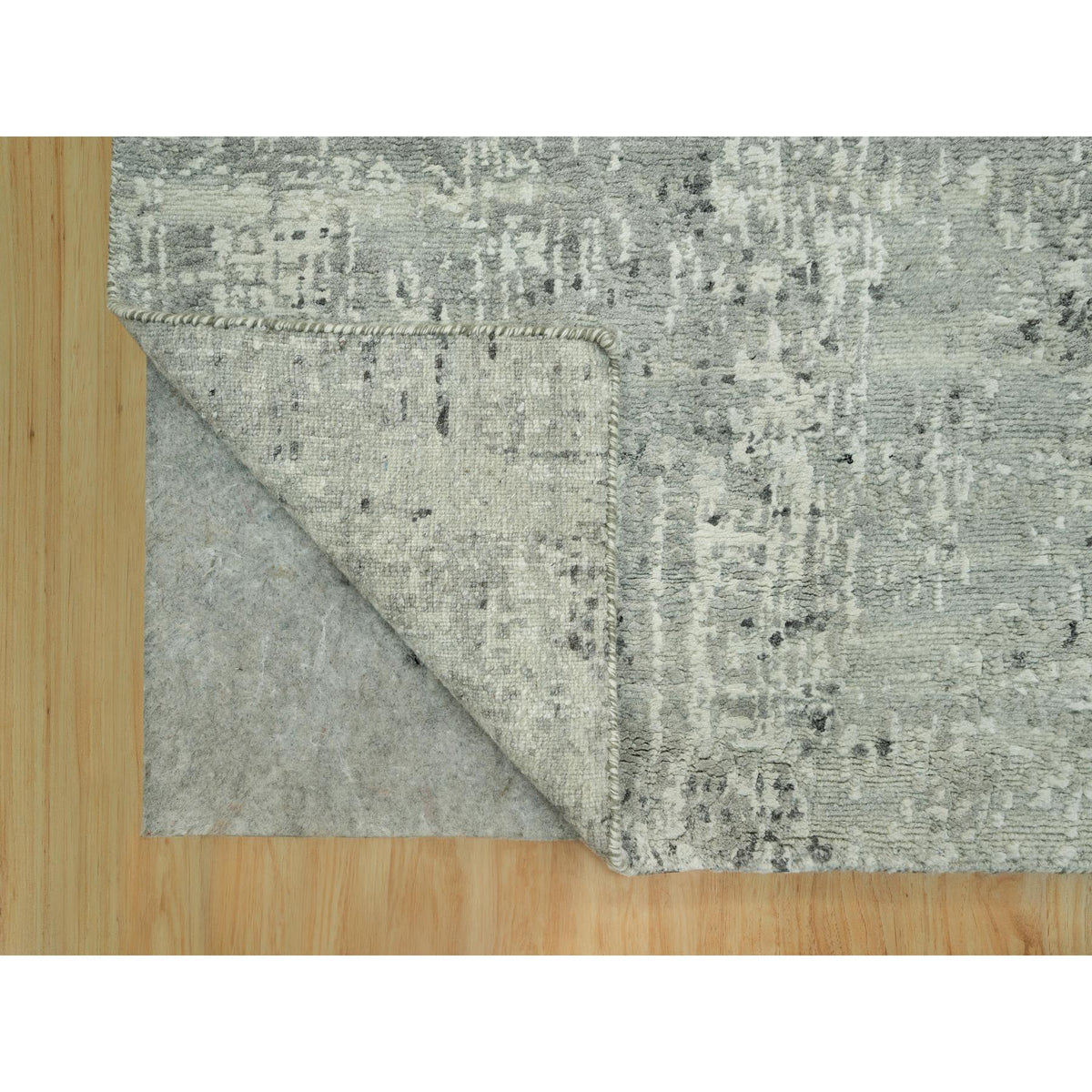 R90418%20003