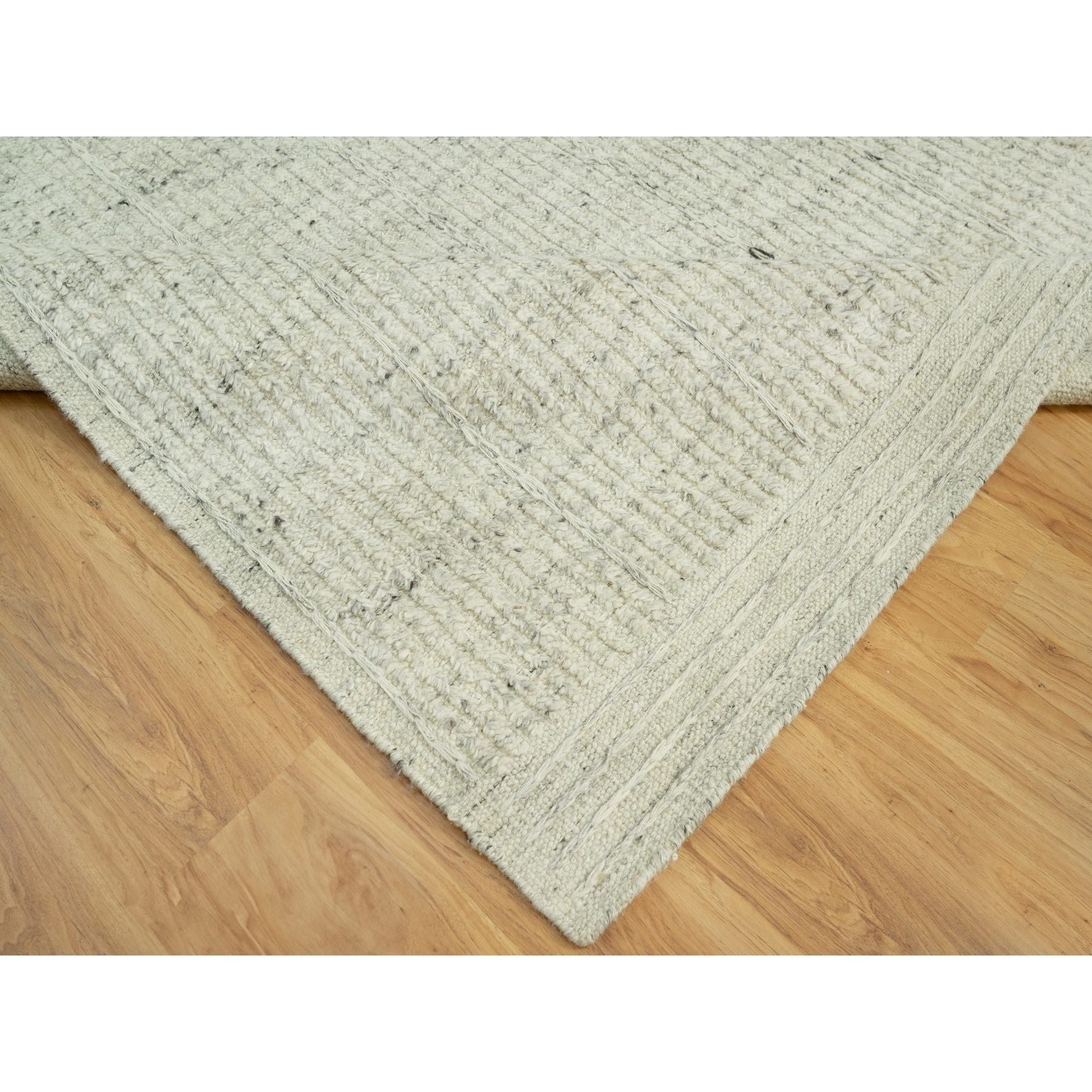 R90476%20007