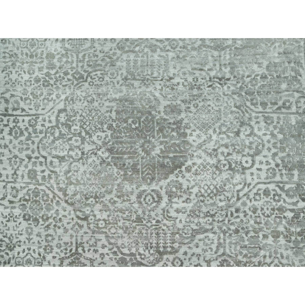 R90484%20009