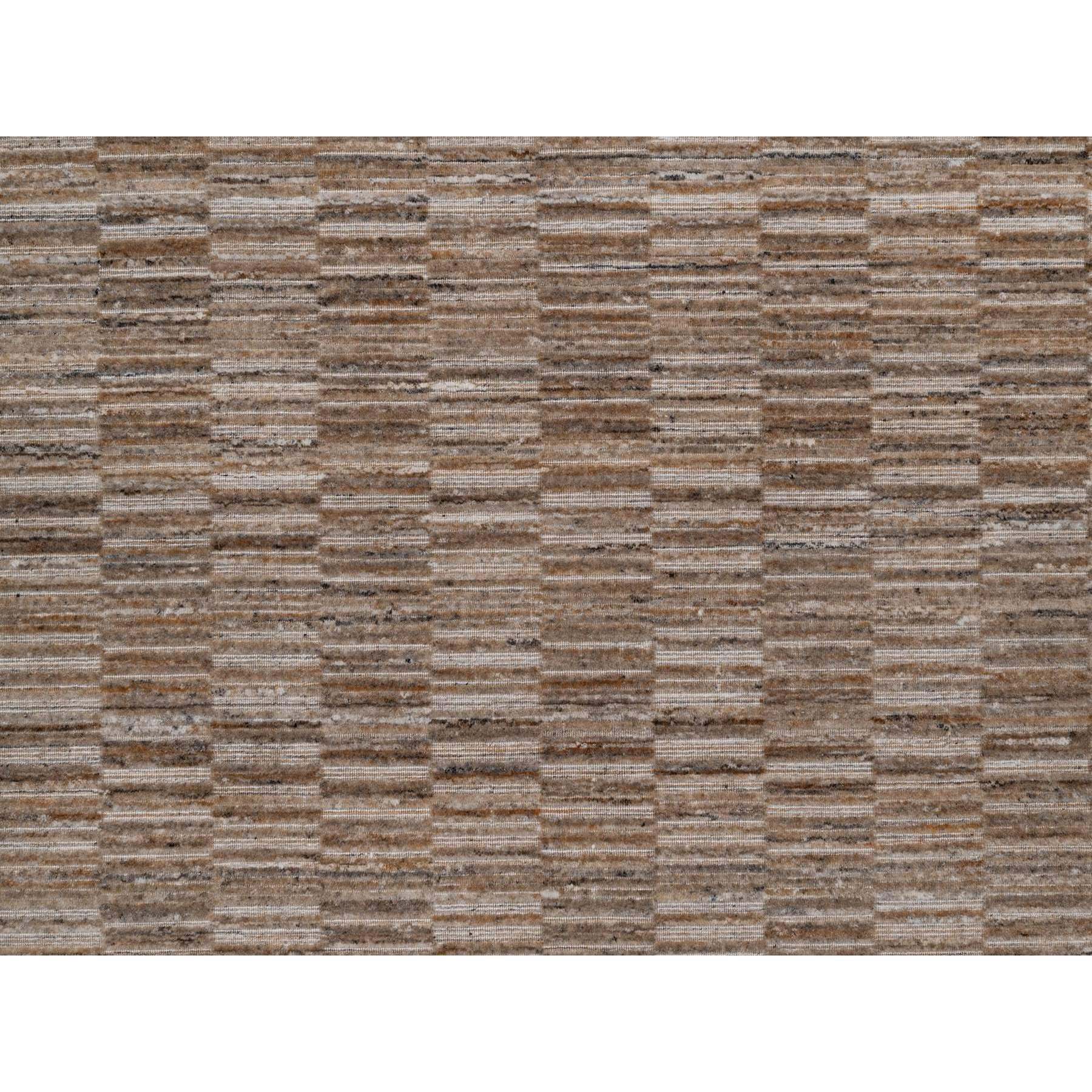 R92243%20009
