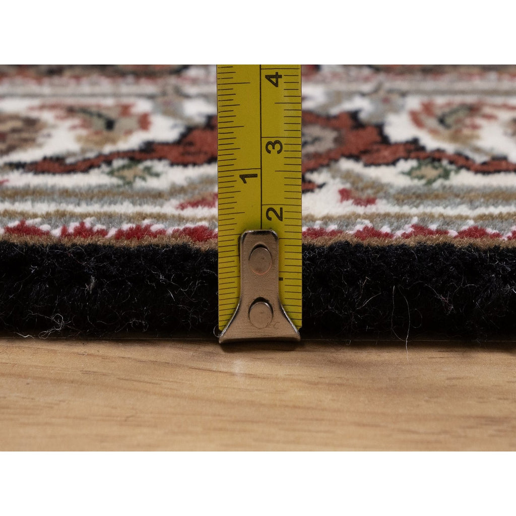 R92689%20007