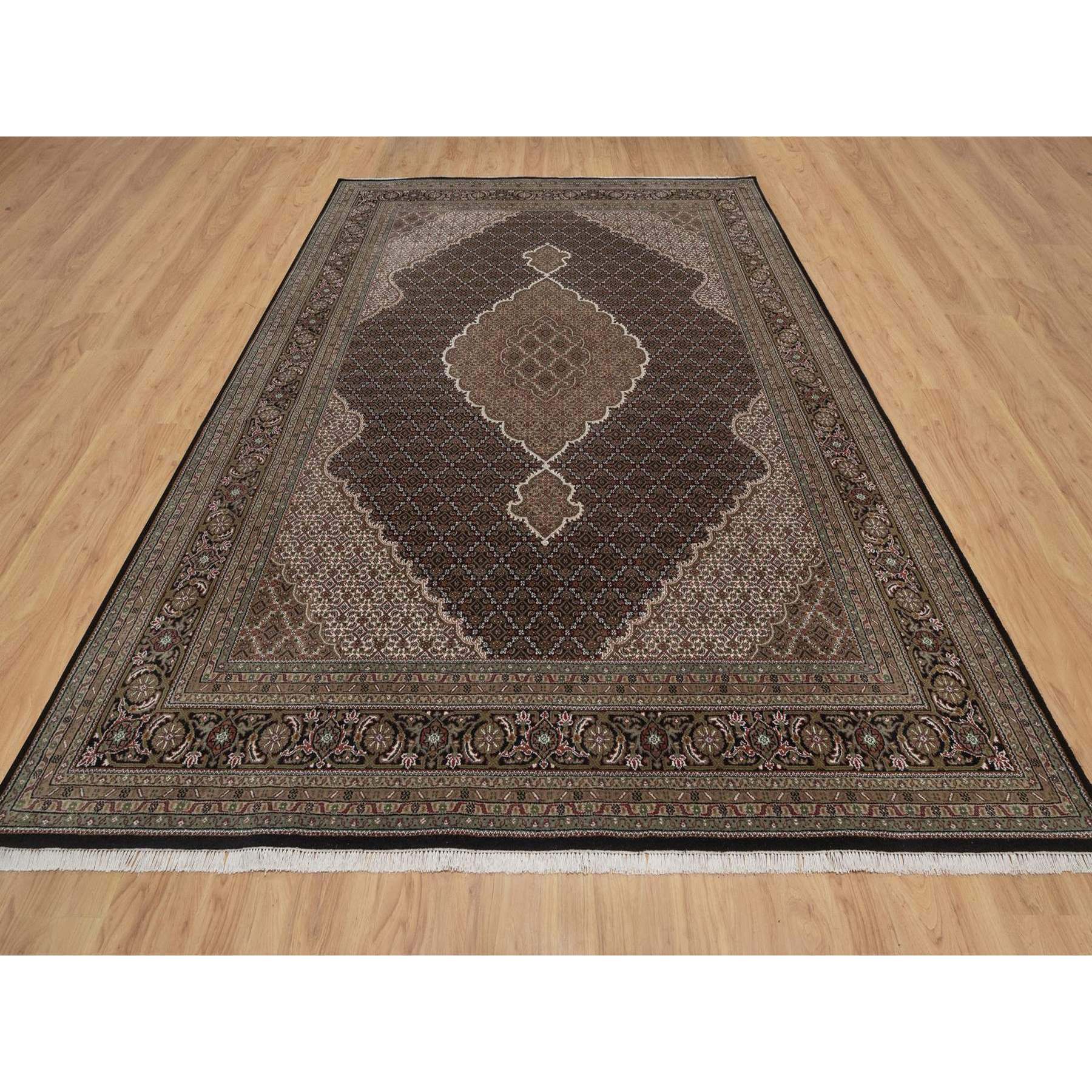 R92696%20003