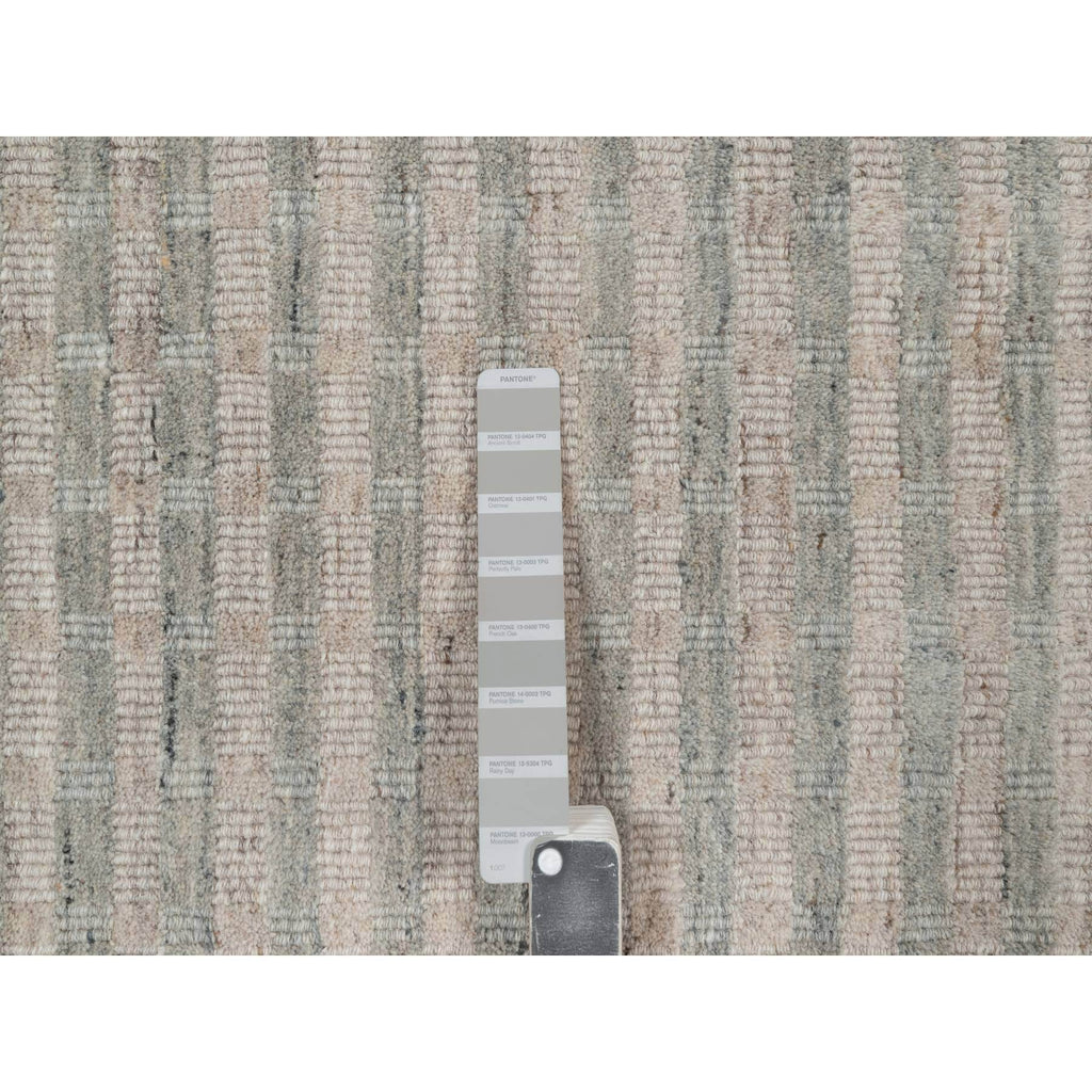 R92929%20008